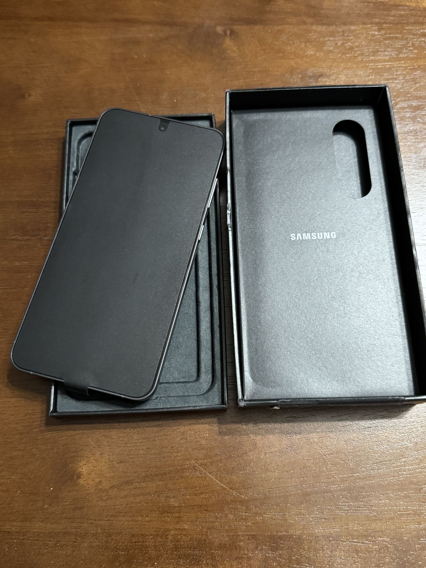 New Samsung Galaxy S24 FE 128GB Verizon