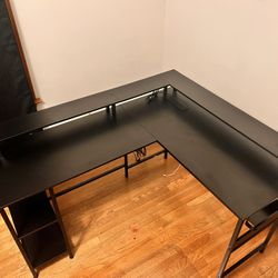 Computer/Gaming Desk