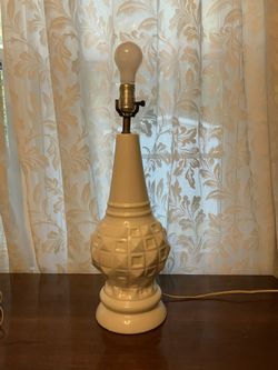 2 vintage lamps 