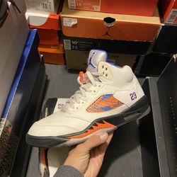 Jordan International 5s size 11  USED But Clean 