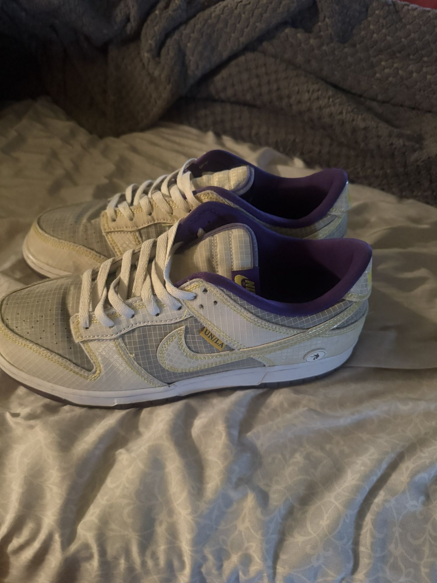 UCLA Dunks No Box
