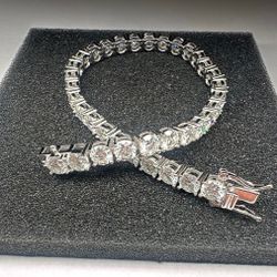 VVS Moissanite Tennis Bracelet
