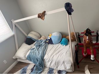 Twin bed frame