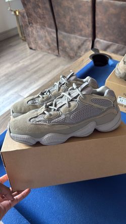 Yeezy 500  size 11