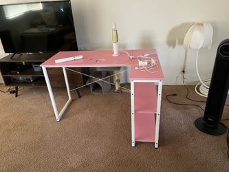 Free desk!