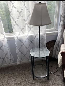 Night Stand With Lamp