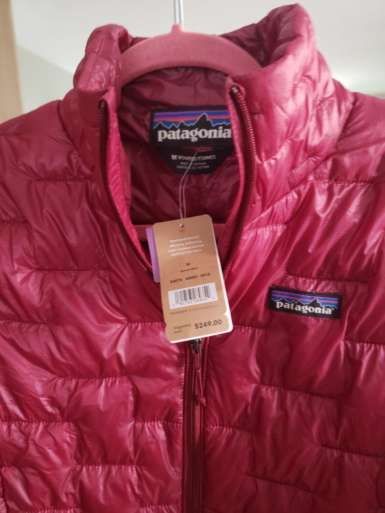 PATAGONIA Women's Micro Puff Jacket Medium NEW