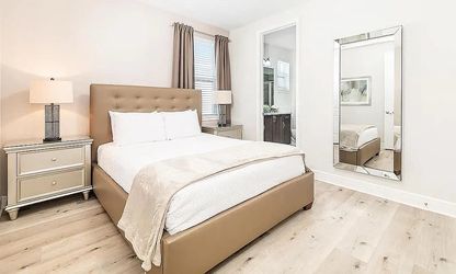 Queen bedroom set with mattress  $1000