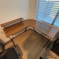 L shaped desk