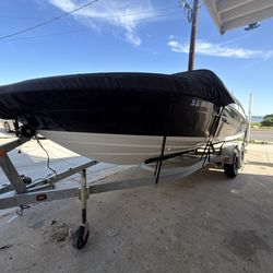2009 Clean Yamaha SX 210 jet boat With trailer and serviced.  180hours.