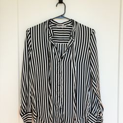 H&M Black & White Striped Long Sleeve Button-Up Blouse