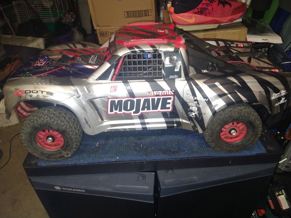 Arrma Mojave 6s (Lots Of Upgrades)