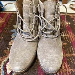 Women’s Boots 