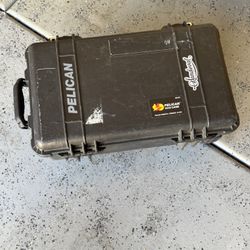 Pelican 1510 Case With Padded Dividers 