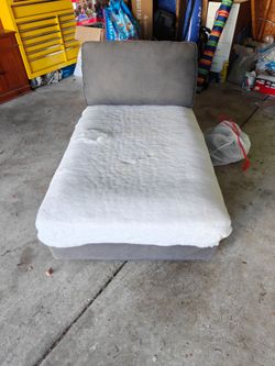 Free Chaise