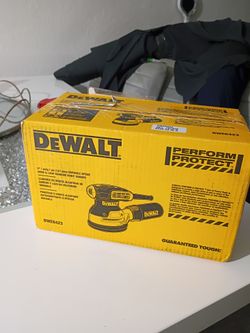 DeWalt Sander