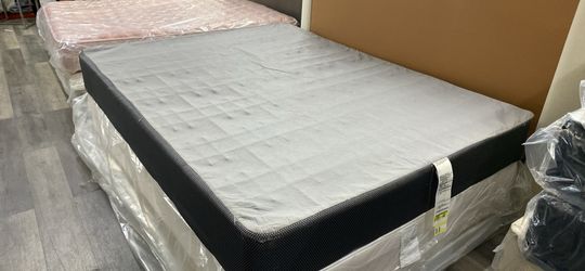 Queen Matress And Box Spring 