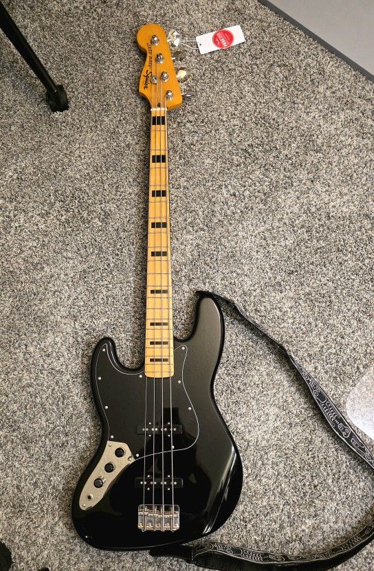 Squier By Fender Jazz Bass Lefty
