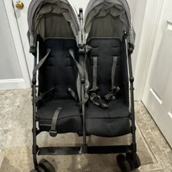 Uppa Baby G-Link V2 double umbrella stroller