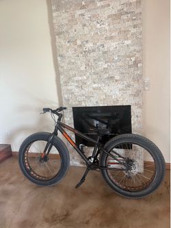 Mongoose mountain bike