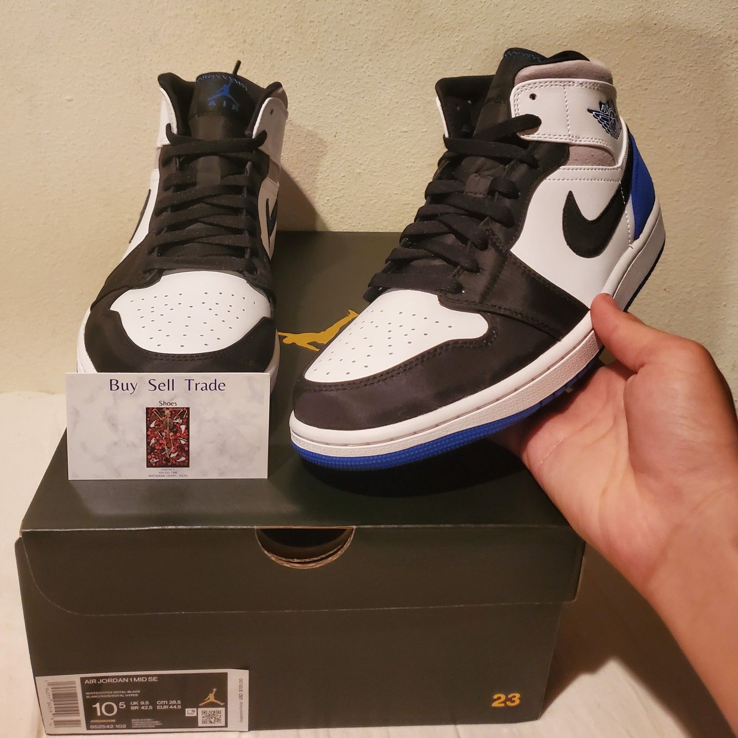 Royal Black Toe Retro 1 Mid