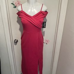 New Women’s Dress Size 6 (size S/M)