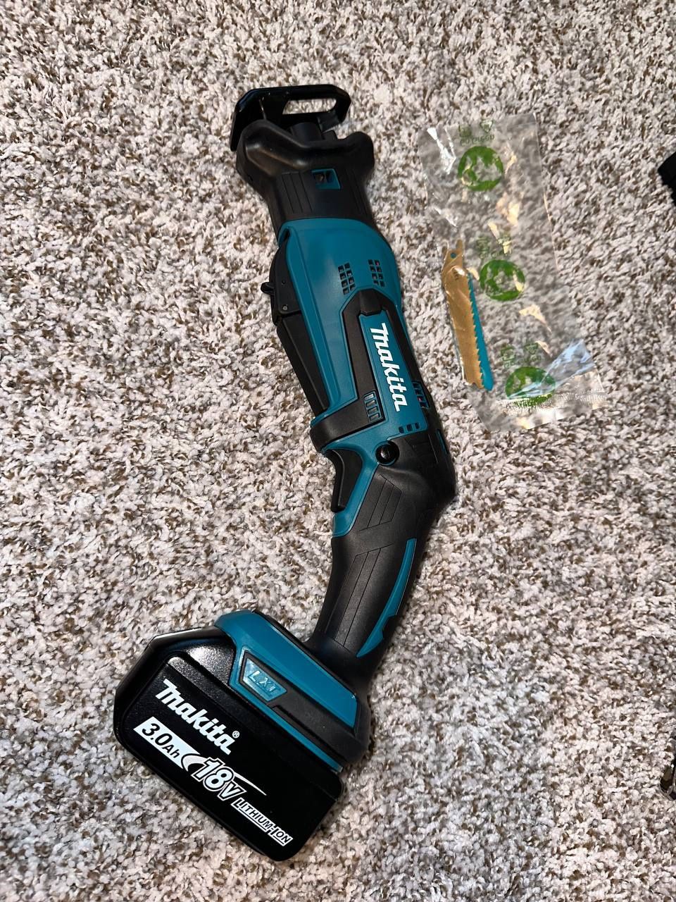 Makita Hackzall Xrj01 18v