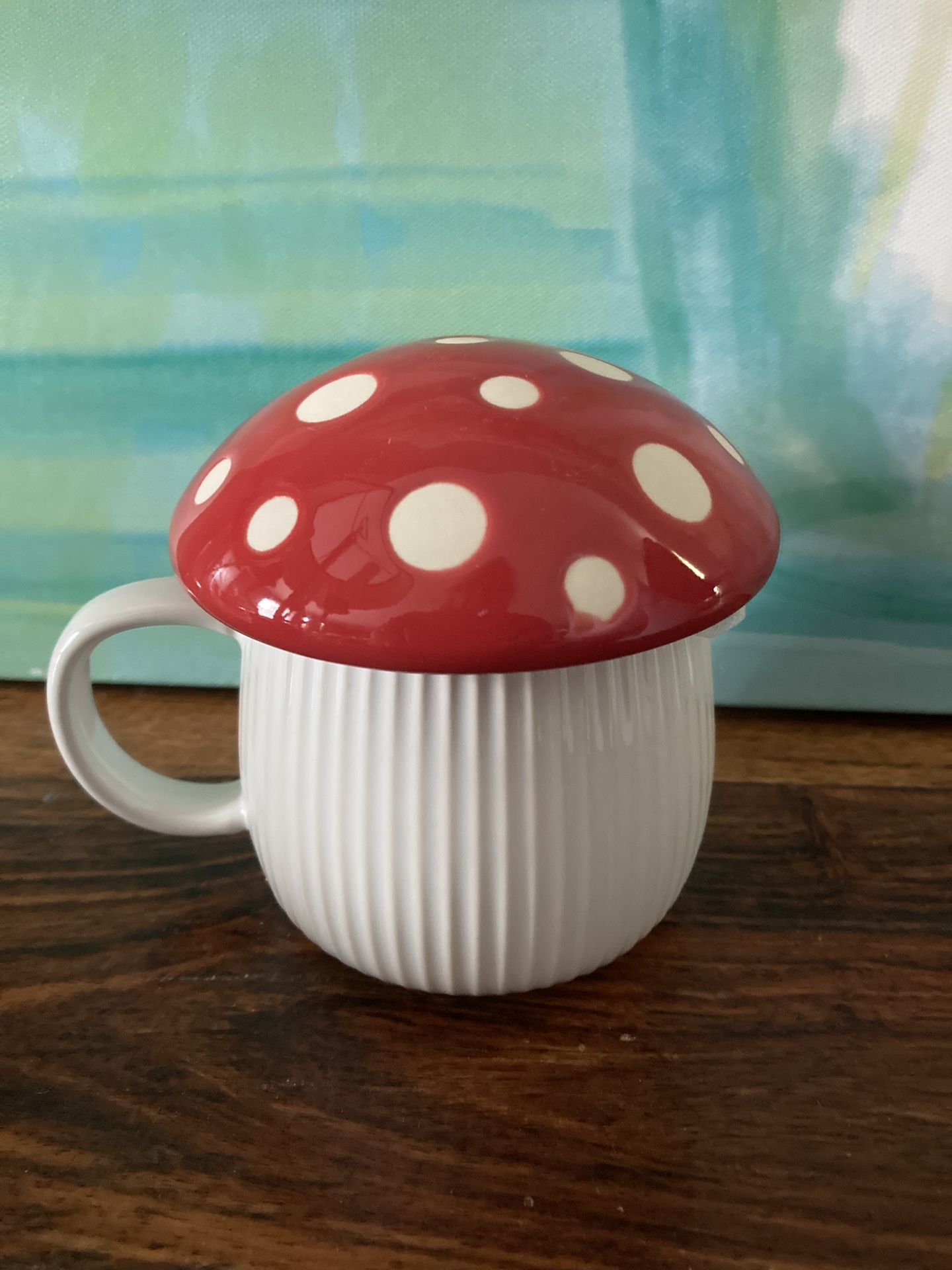 New-4-Mushroom Shaped White with Red / White Lid