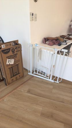 Carlson Extra Wide Pet Gate