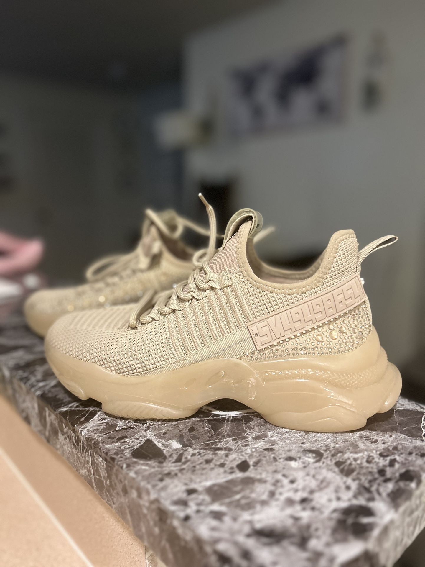 Steve Madden Studded Sneakers NY90