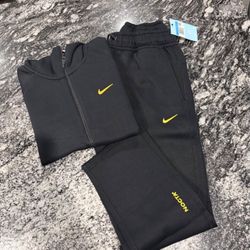Men’s NIKE TECH SIZES SMALL & MEDIUM