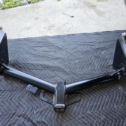 U-HAUL TRAILER HITCH