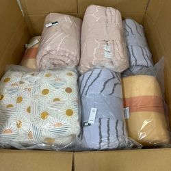 Assorted Comforter 