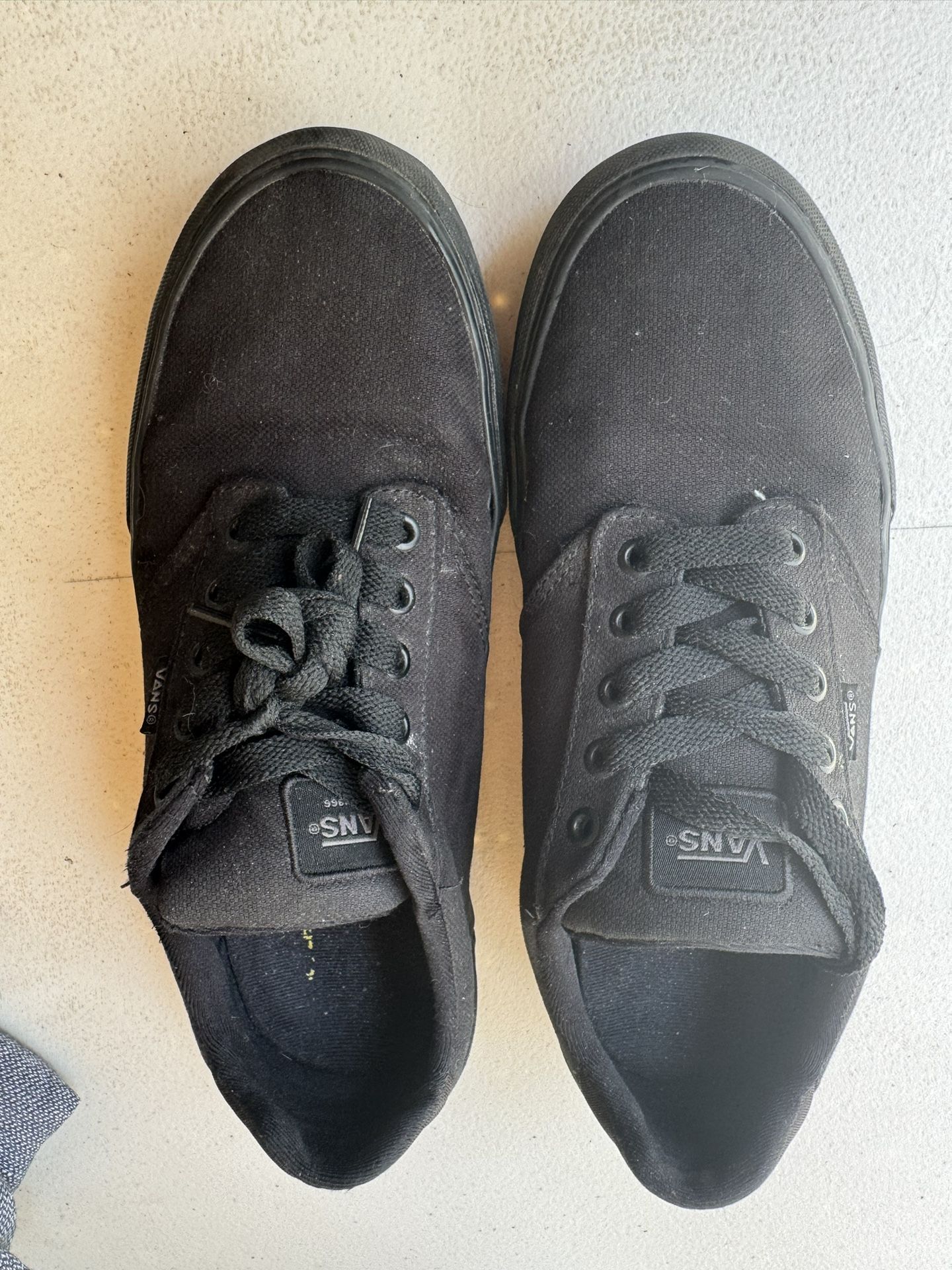  VANS Atwood Deluxe Shoes - Good Condition