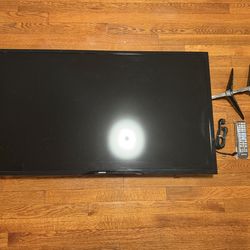 Brand new Samsung 38 inch flat screen smart TV