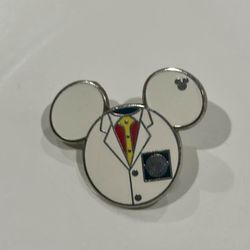 Random Disney Trader pins