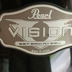 Like New Pearl 6 Piece Vision Series Drum Set 