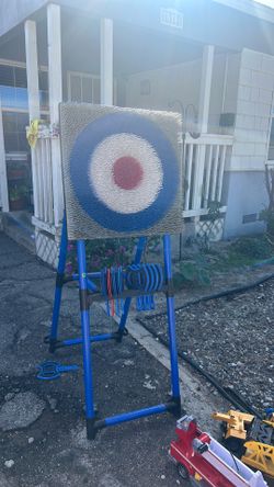 Axe throwing