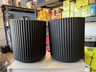 Veradek 16” Demi Series Round Planter