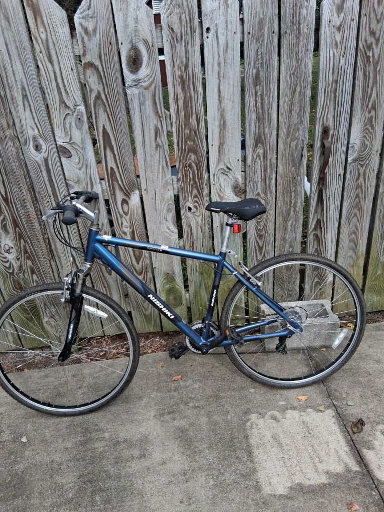 Nishiki Montour Hybrid Bike
