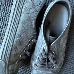 Gucci Shoes Size 9 Real