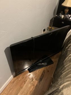 RCA 46” LCD HDTV Color Tv