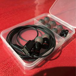 Headsets For iPhone 13