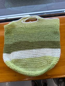 Crochet bag, in green colors. Machine wash and dry