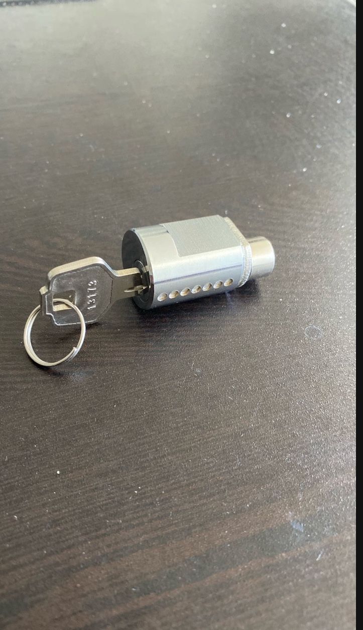 Public storage lock and key new condition