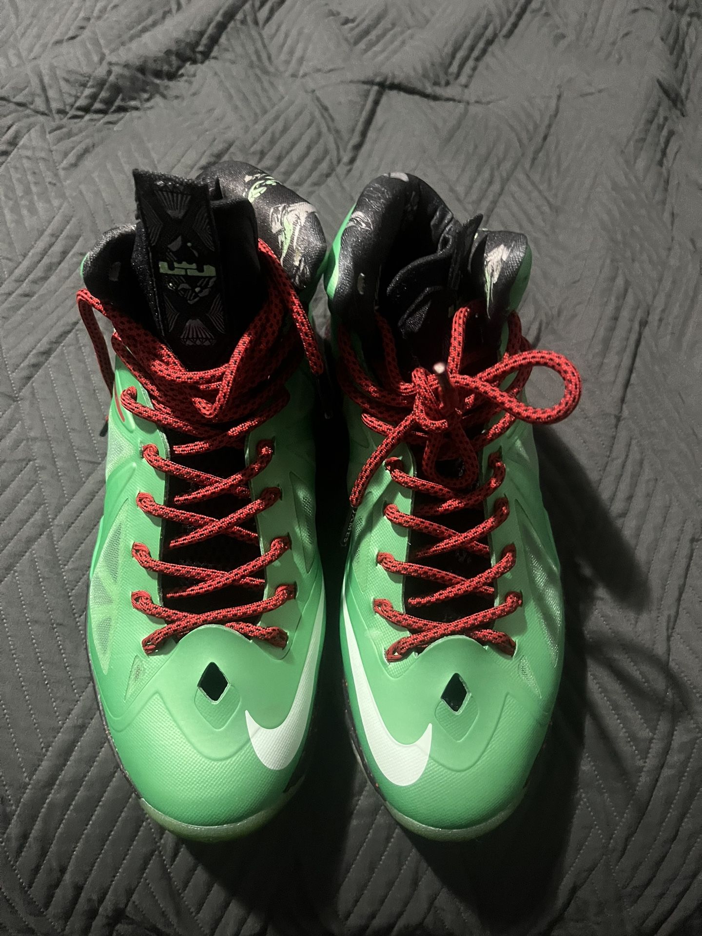 Lebron 10 cutting sales jade on feet