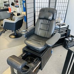 Pedicure Chair! Massage & Heat Capabilities