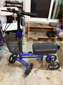 Knee scooter