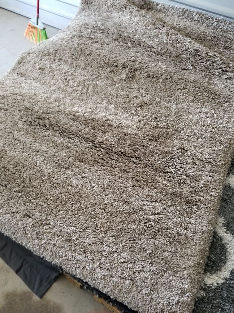 THOMASVILLE MARKETPLACE SAVOY SHAG RUGS 8X10 TAN AREA RUG for Sale in