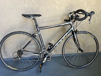Felt road bike.